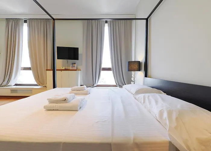 Duomo Luxury Apartment VII